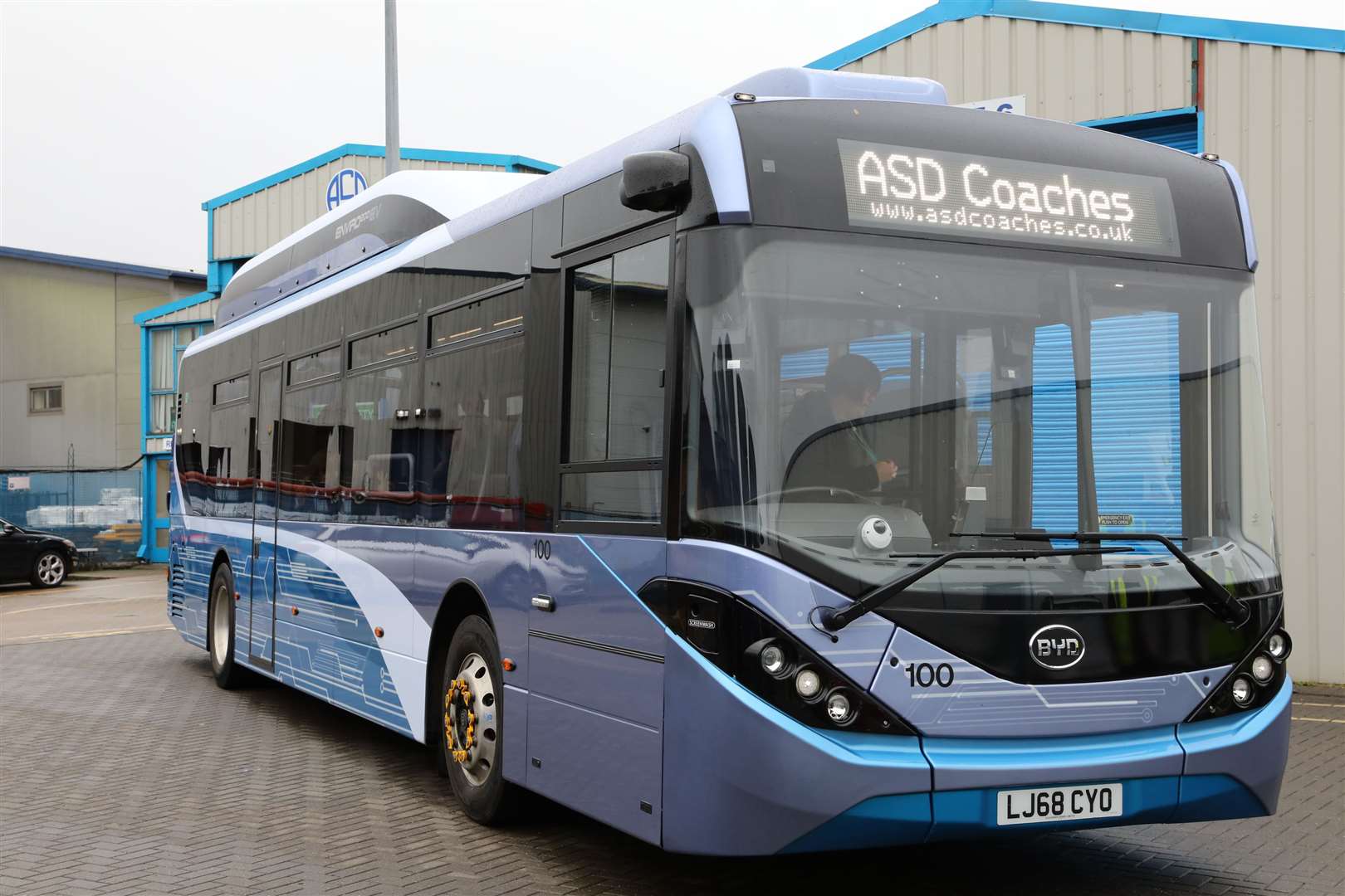 Medway Council is launching an electric bus to serve the Towns. Picture: Andy Jones. (19476060)