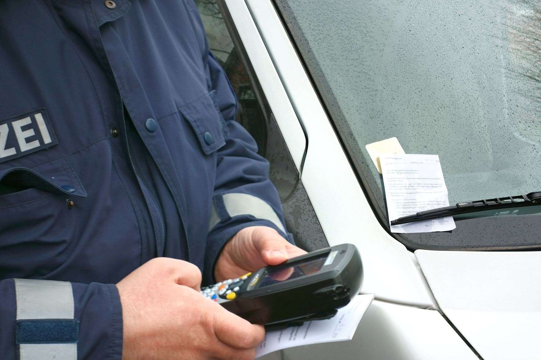 Traffic wardens can enforce fixed penalty notices. Image: Stock photo.