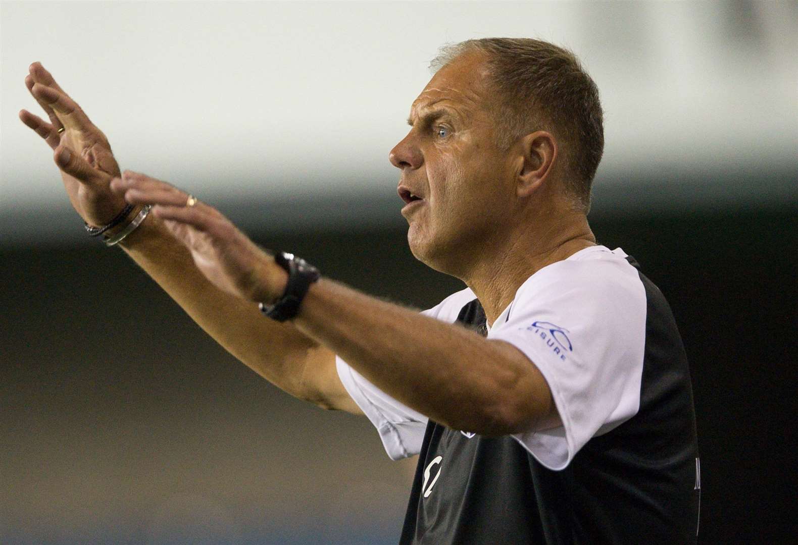 Frustration for Gills boss Steve Lovell on the sidelines Picture: Ady Kerry
