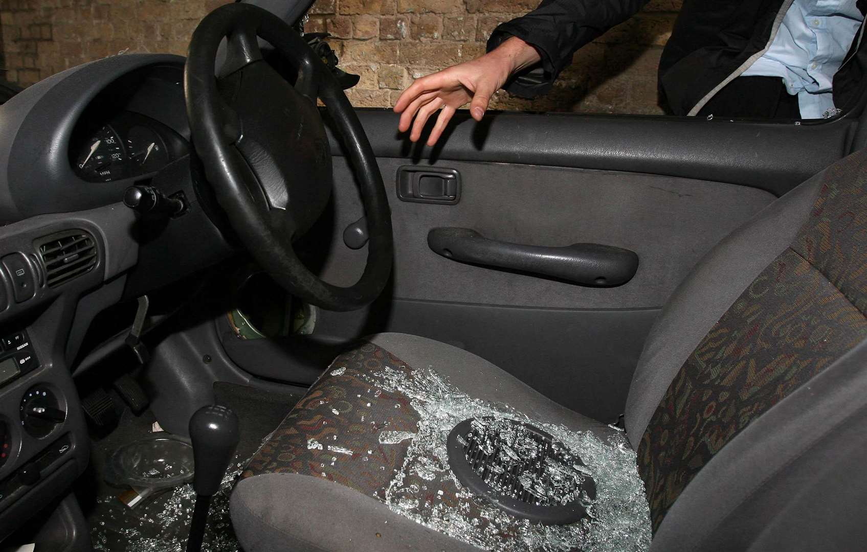 Police were investigating a series of thefts from cars. Stock image