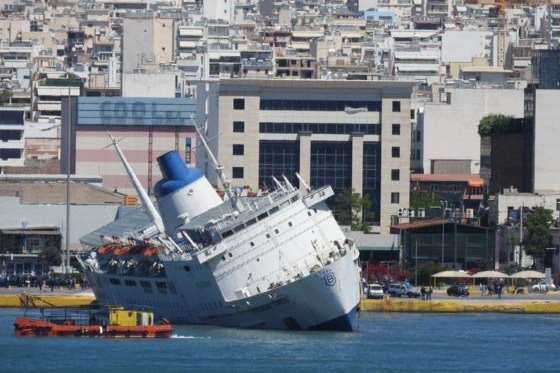 The listing ship in Pireaus port. Picture via @MarineTraffic
