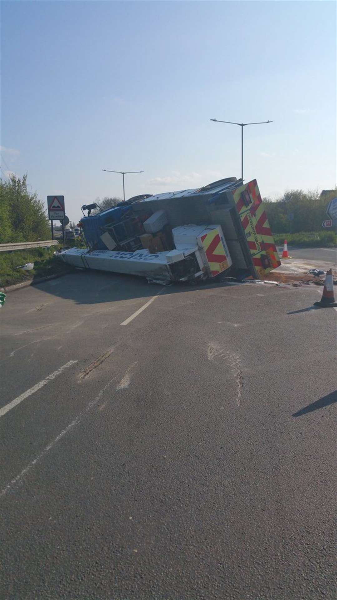An overturned crane in Dartford has caused delays. Picture: Kent Police (8414958)