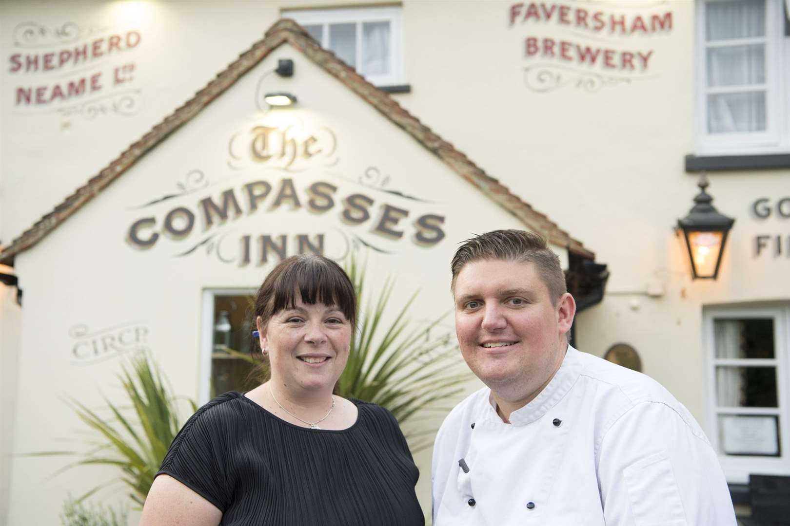 Donna and Rob Taylor at The Compasses Inn