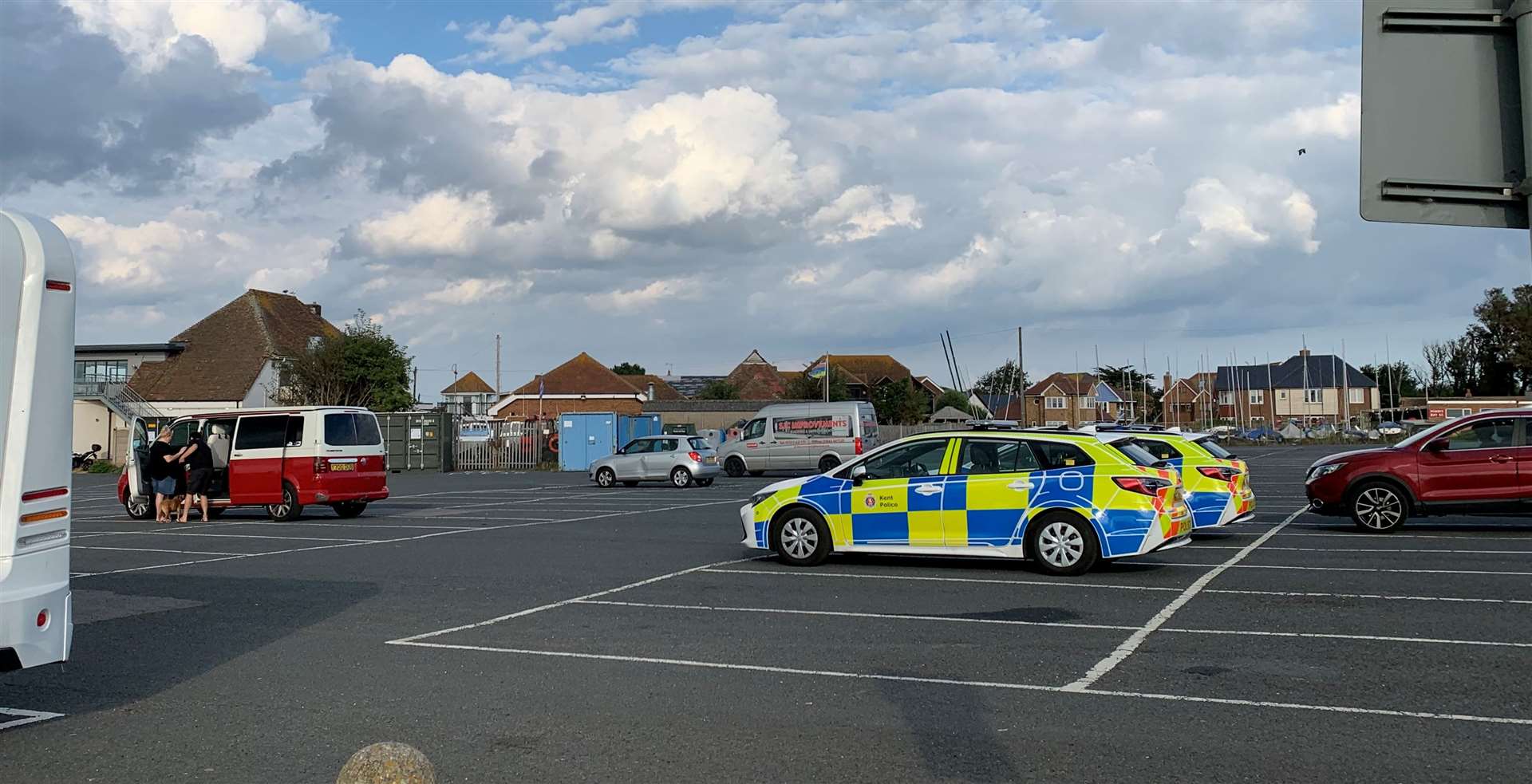 Police cars spotted at Minnis Bay