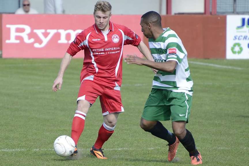 Midfielder Dan Stubbs pictured during his first spell at Hythe in 2013/14 Picture: Paul Amos