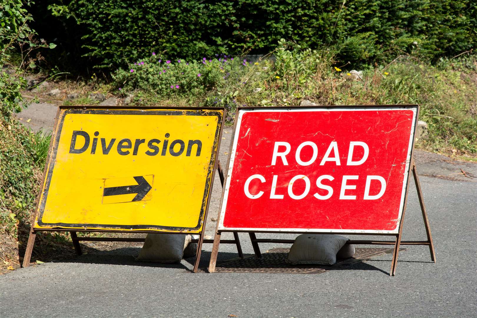 Part of Lower Rainham Road, Rainham, has been closed due to a sinkhole (6425219)