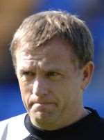 Gillingham coach Mark Robson is currently working without a contract