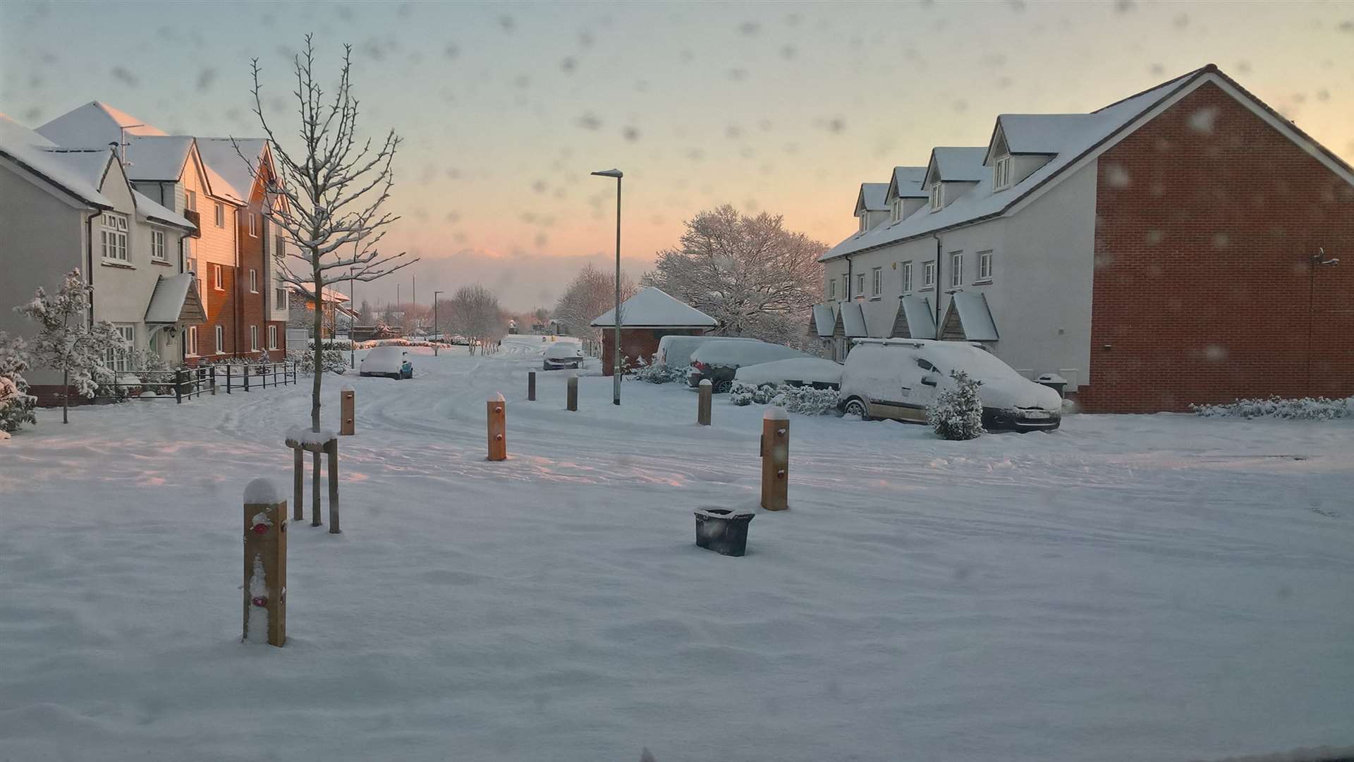 Snow has hit in Sittingbourne for a second morning in a row