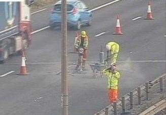 Emergency repairs on the M25. Picture: Highways England