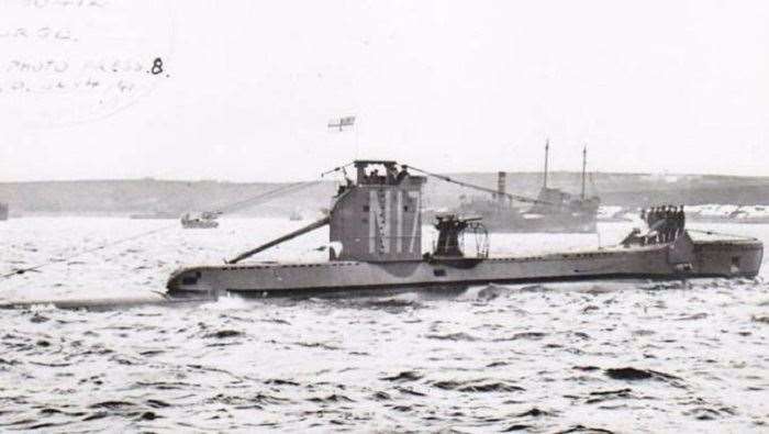 HMS Urge had a crew of 32