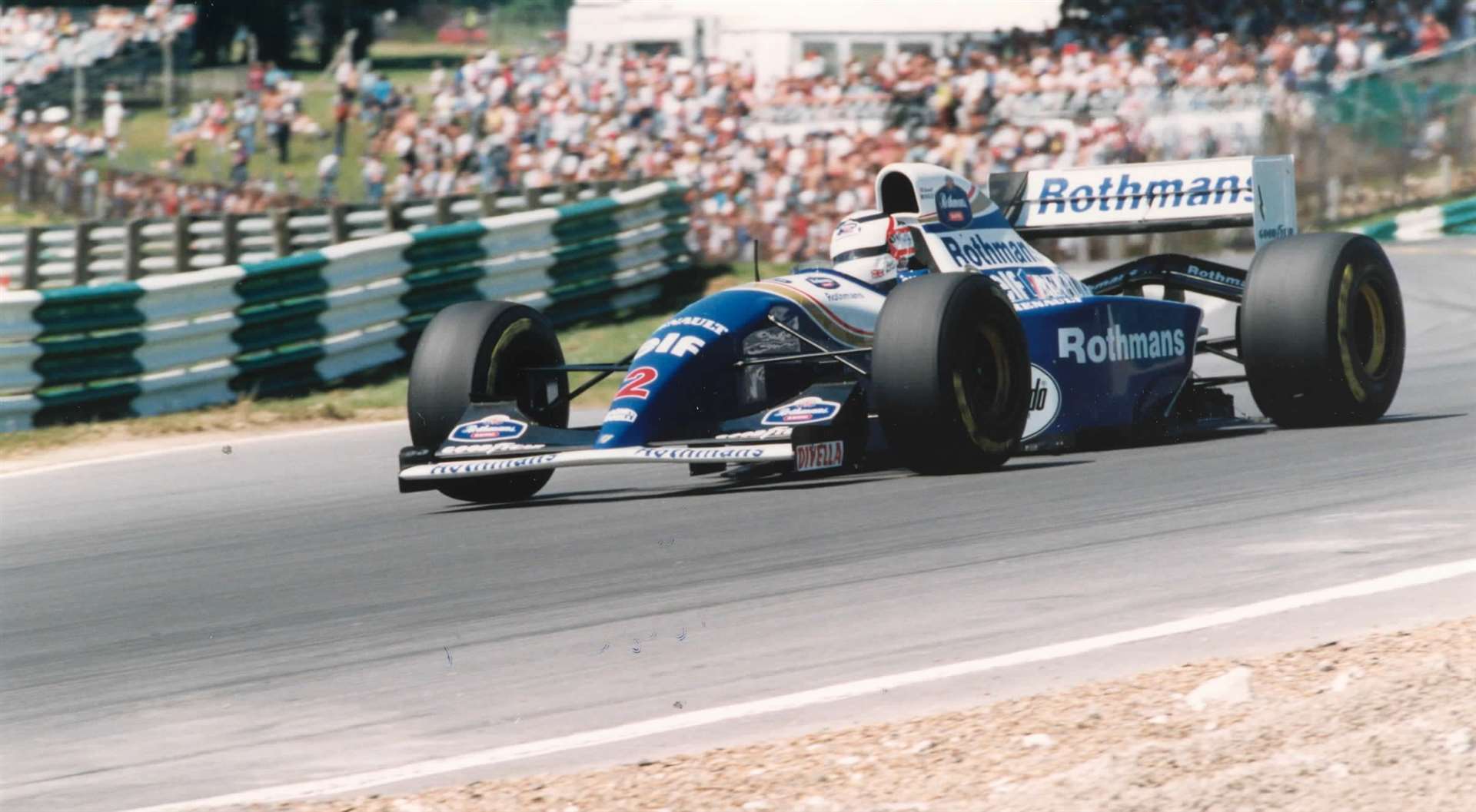 Nigel Mansell could really draw a crowd - here the 1992 world champion is testing at Brands Hatch in June 1994 as he prepares for his F1 comeback