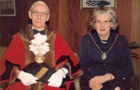 Mayor of Gravesham Don James and Doris James, Mayoress, in 1978