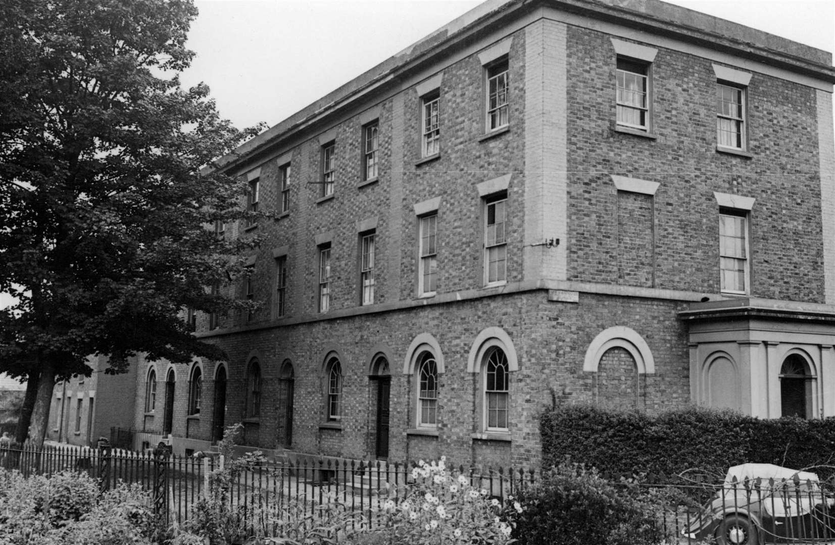 Barrow Hill, 1941. A splendid view showing the Grade II-listed properties reputed to have been built during the Napoleonic Wars to house officers quartered at the nearby barracks. The handsome building is close to the nearby former Prince Albert pub which was recently demolished after being allowed to deteriorate after a fire in 2014. That too was a Grade II-listed property and was just as significantly important as the other listed buildings in the borough