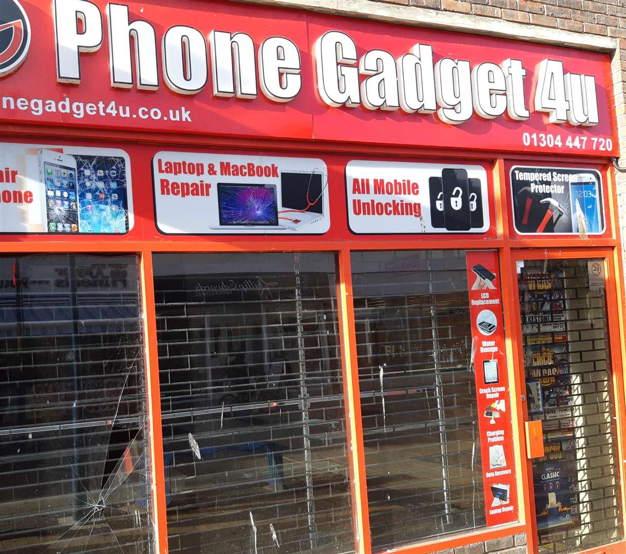 This empty mobile phone store in Biggin Street, opposite Taylor Meats, even has a broken window