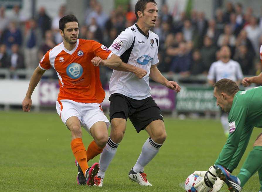 Jason Prior in action for Dartford against Braintree Town Picture: Andy Payton