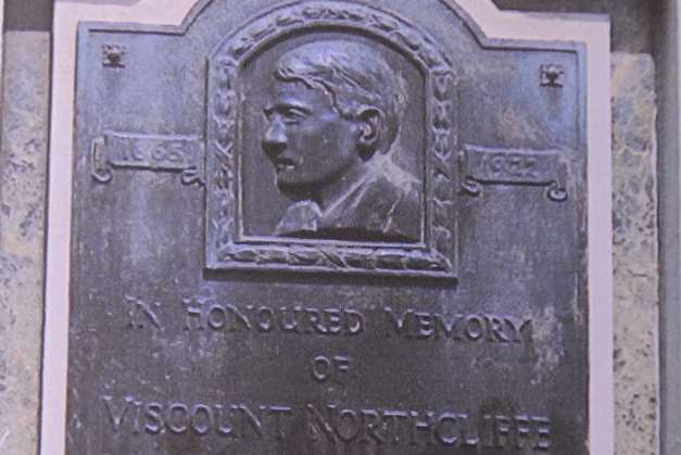 Another of the plaques to Viscount Northcliffe that has been stolen