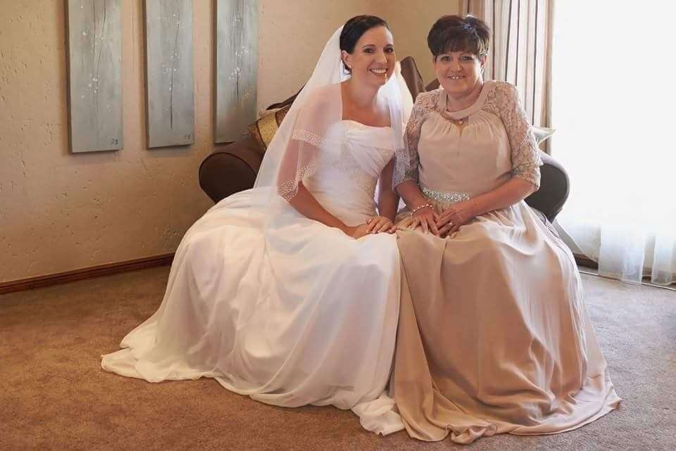 Fiona Taylor with daughter Donna on her wedding day