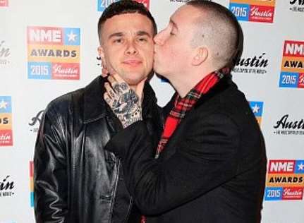 Isaac Holman, 23, and Laurie Vincent, 22, on the red carpet at the NME awards. Picture: @Slaves