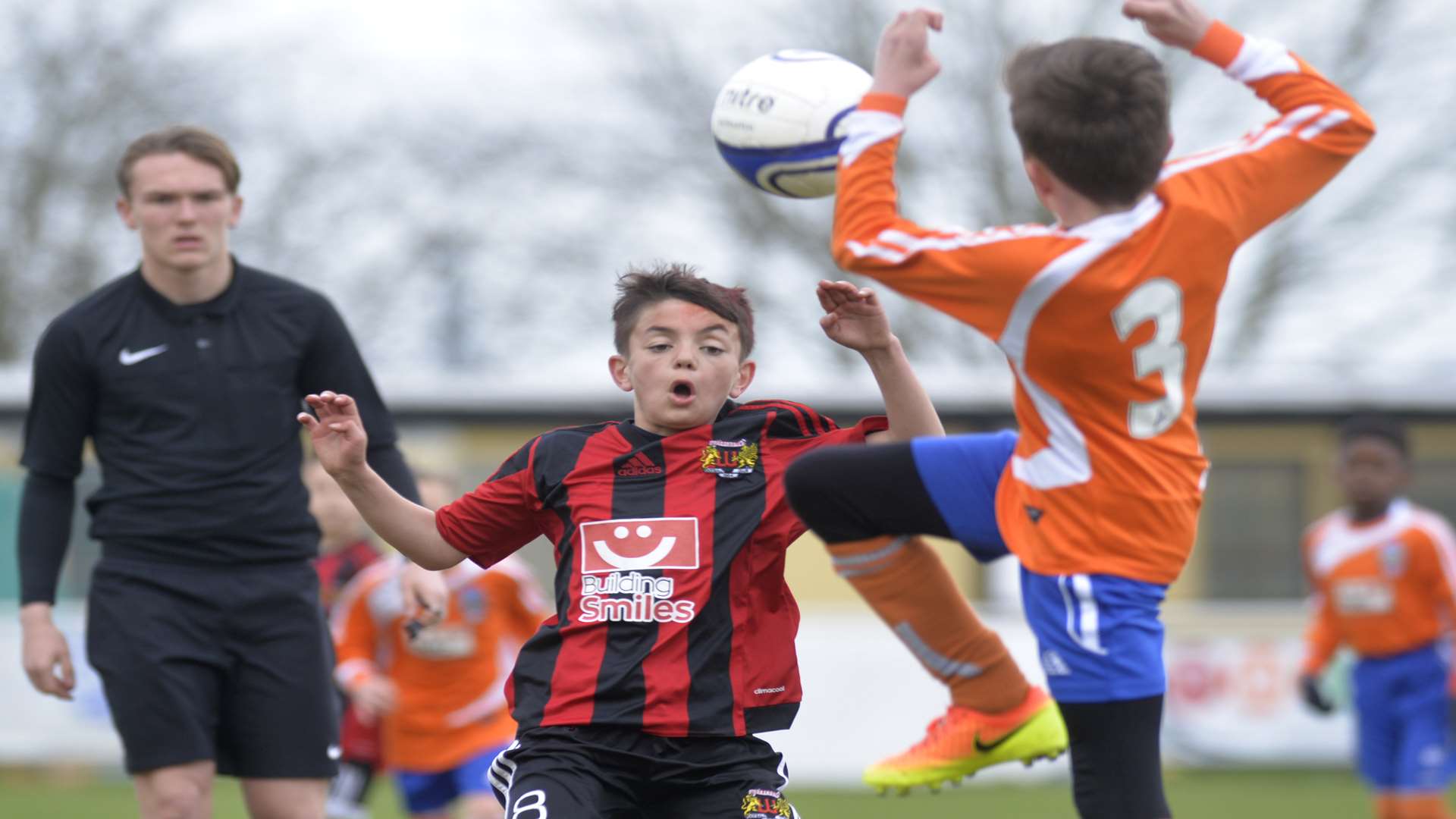Cuxton 91 Cobras (orange) on the stretch against Woodcoombe Youth in their Under-10 Trophy final Picture: Ruth Cuerden