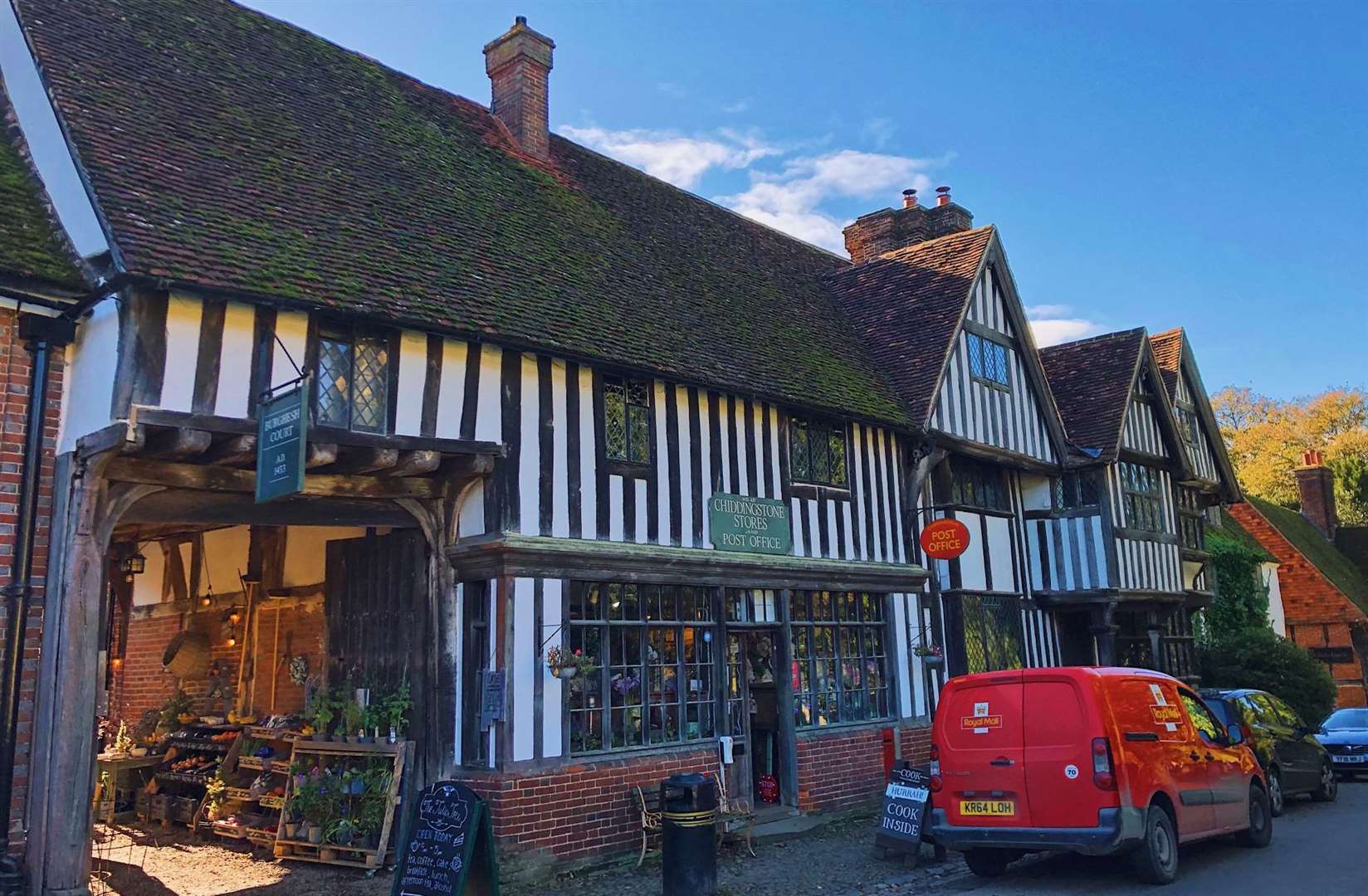 The property must be kept as a shop and is a Grade I-listed building