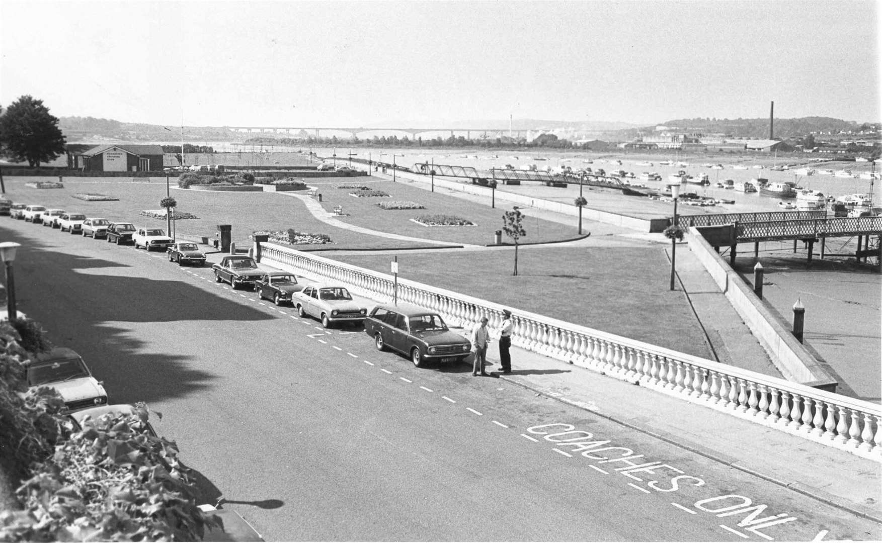 The Esplanade, Rochester, in 1980 - perhaps Hazell Dean had a point