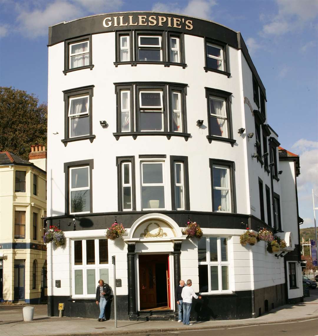How Gillespie’s looked in Harbour Street in 2009