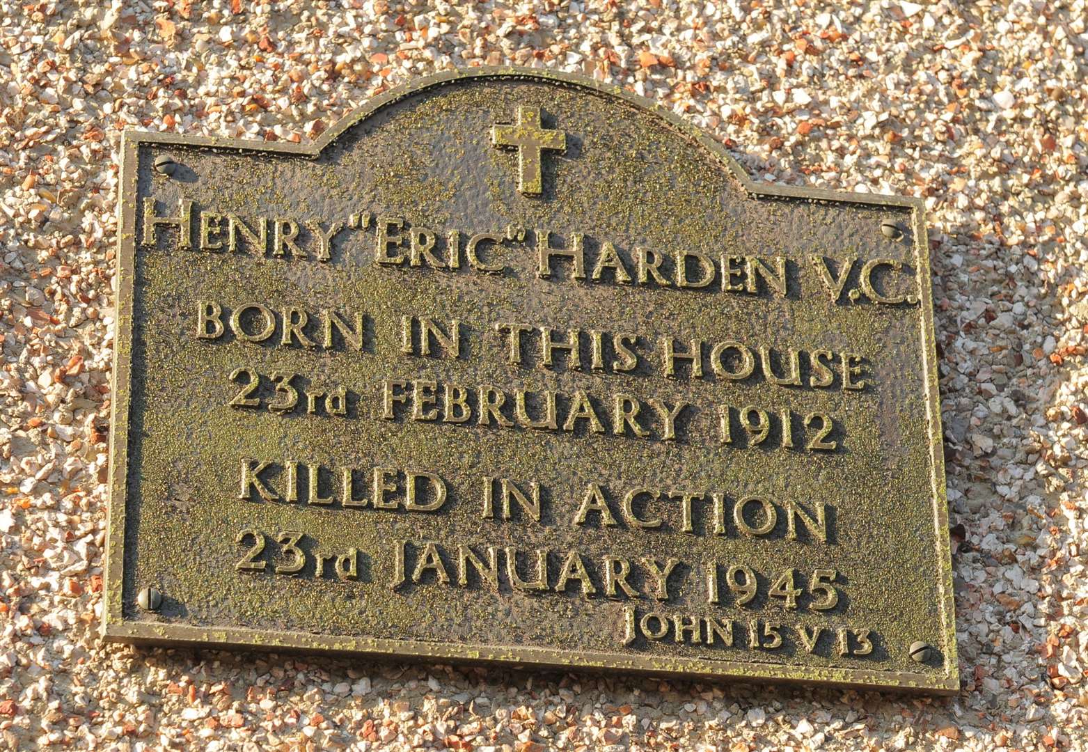 A plaque in honour of Eric Harden in Factory Road, Northfleet
