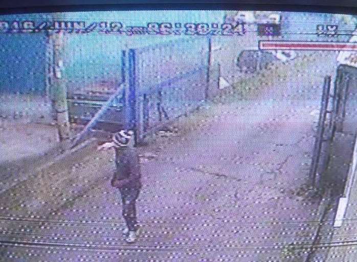 CCTV images of thieves