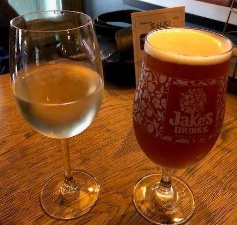 The IPA was an excellent pint and the Pinot Grigio was also highly rated by Mrs SD but is £13.50 for a couple of drinks too steep?