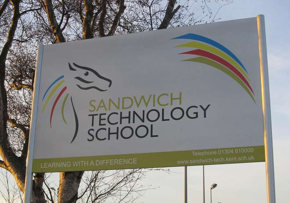 Sandwich Technology School sign