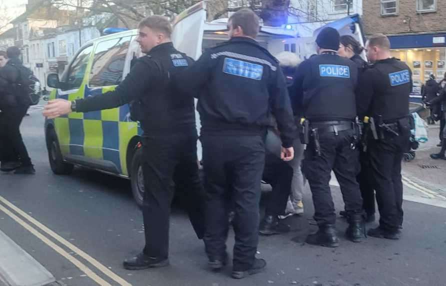 Police made two arrests in Ashford’s Lower High Street on Tuesday afternoon