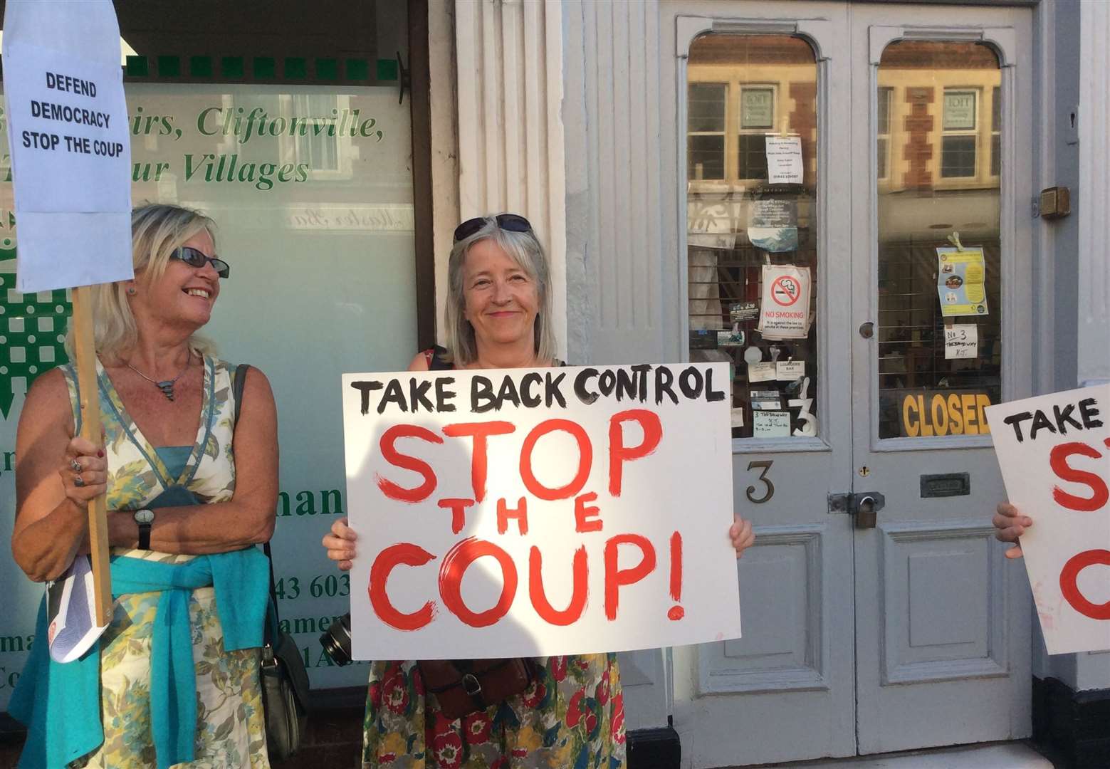 Around 100 people staged a demonstration against the proroguing of Parliament in Broadstairs
