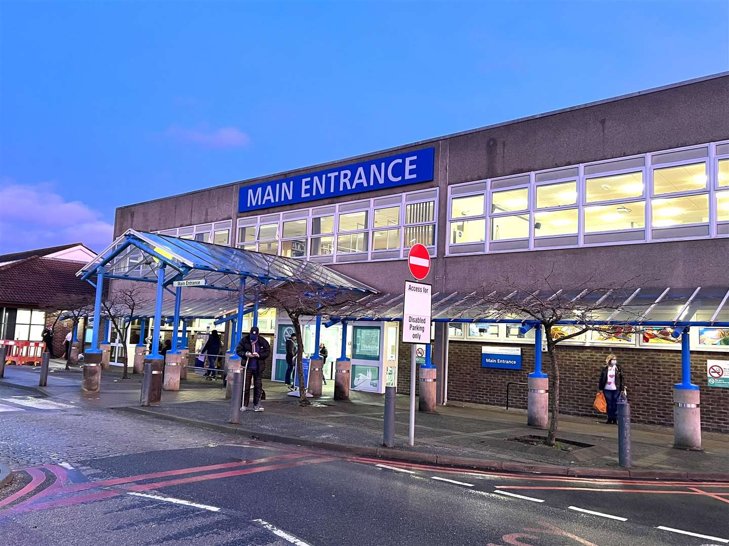 The William Harvey in Ashford is part of the East Kent Hospitals trust, which has seen a 26% increase in patient numbers in a week. Picture: Barry Goodwin