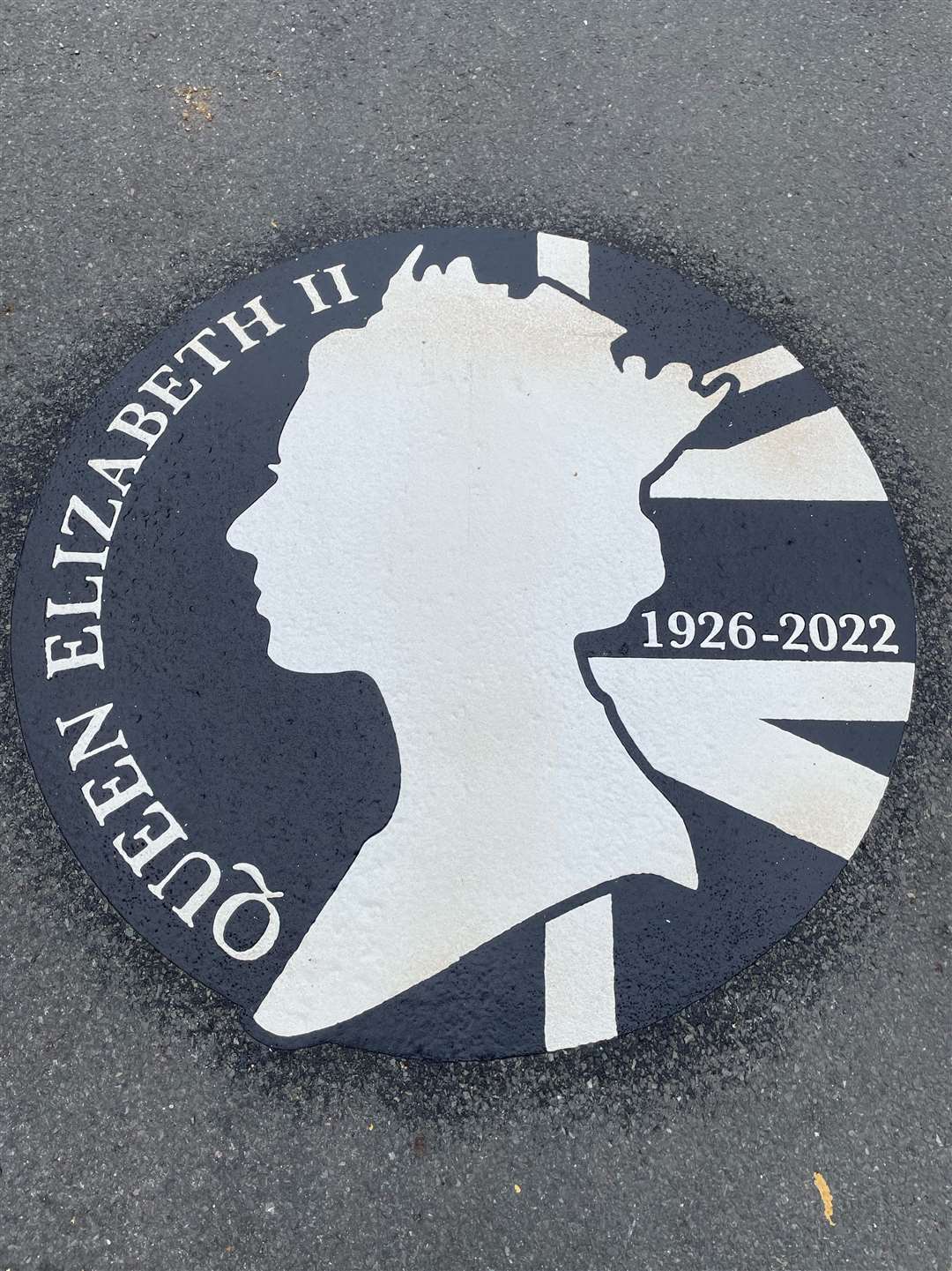 Artwork in memory of the Queen was emblazoned overnight on streets in Sole Street, Cobham and Meopham