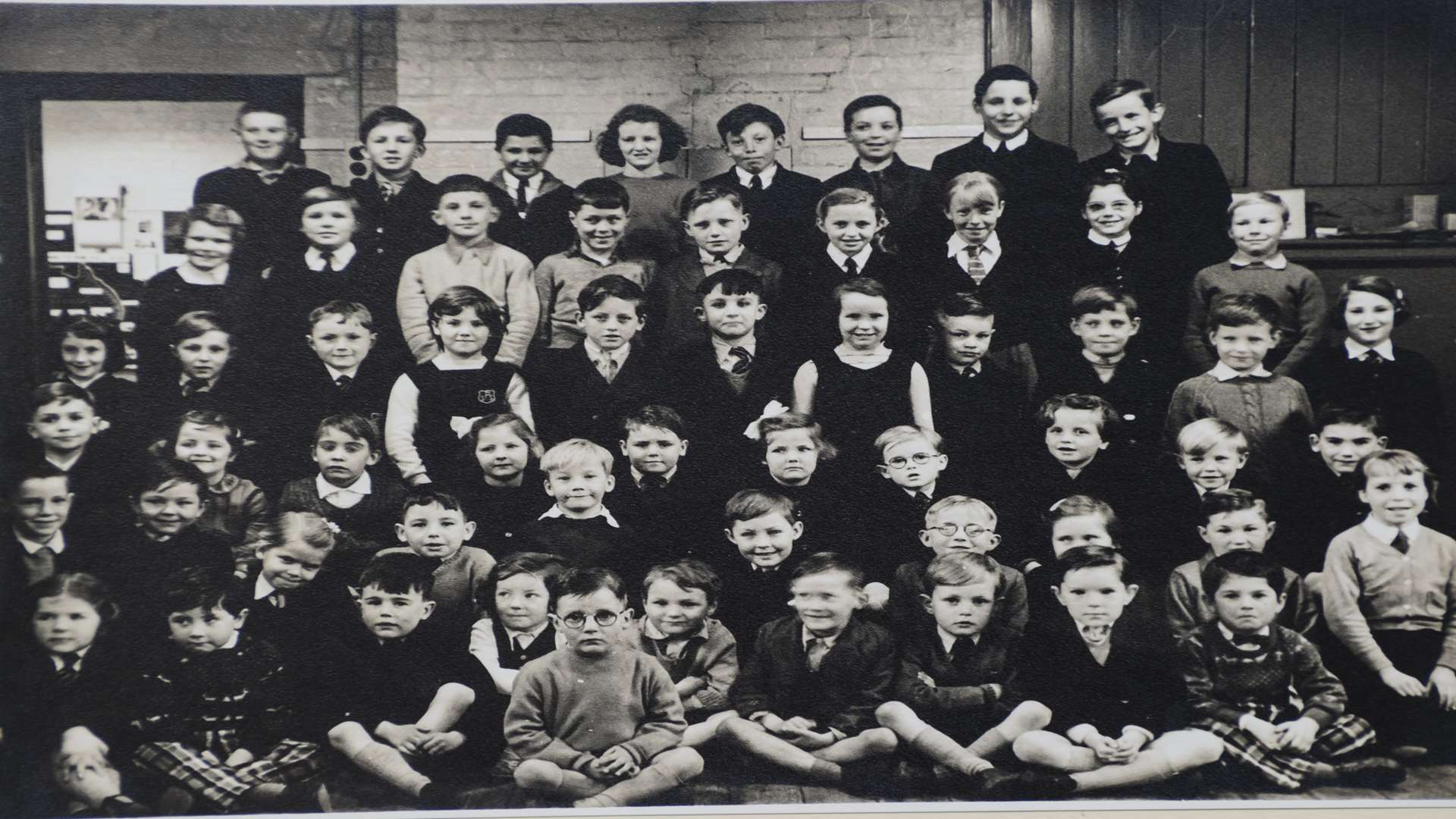 A school photo from 1960.