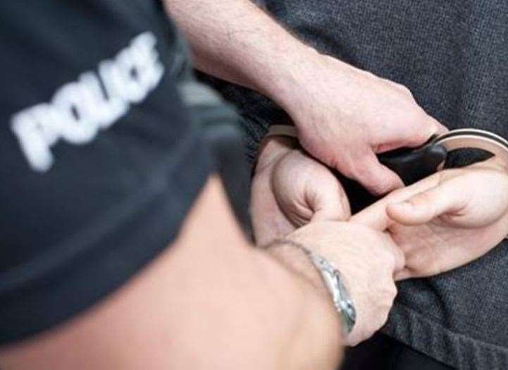 A suspected robber was arrested minutes after a handbag was reported stolen
