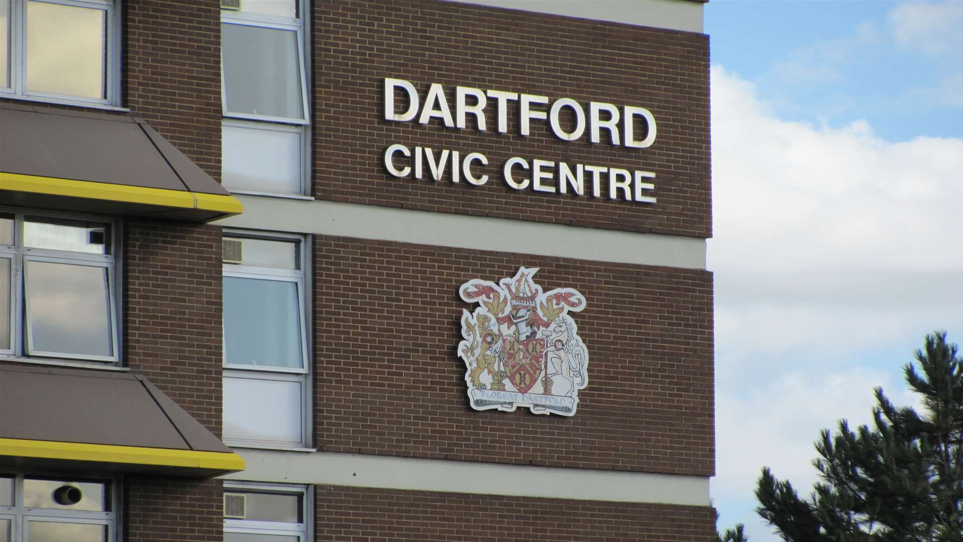 Dartford Borough Council's Control Development Board approved a tower block with 151 flats to be built in Greenhithe. .