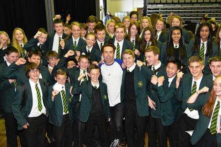 Nick Grimshaw meets pupils at Valley Park School