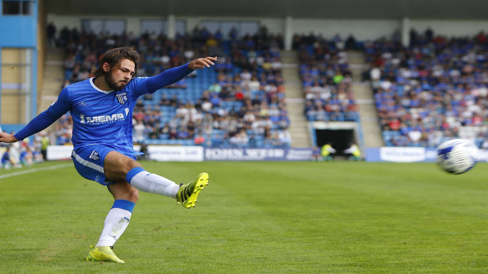 Bradley Dack looks for Blue shirts with this free-kick Picture: Andy Jones