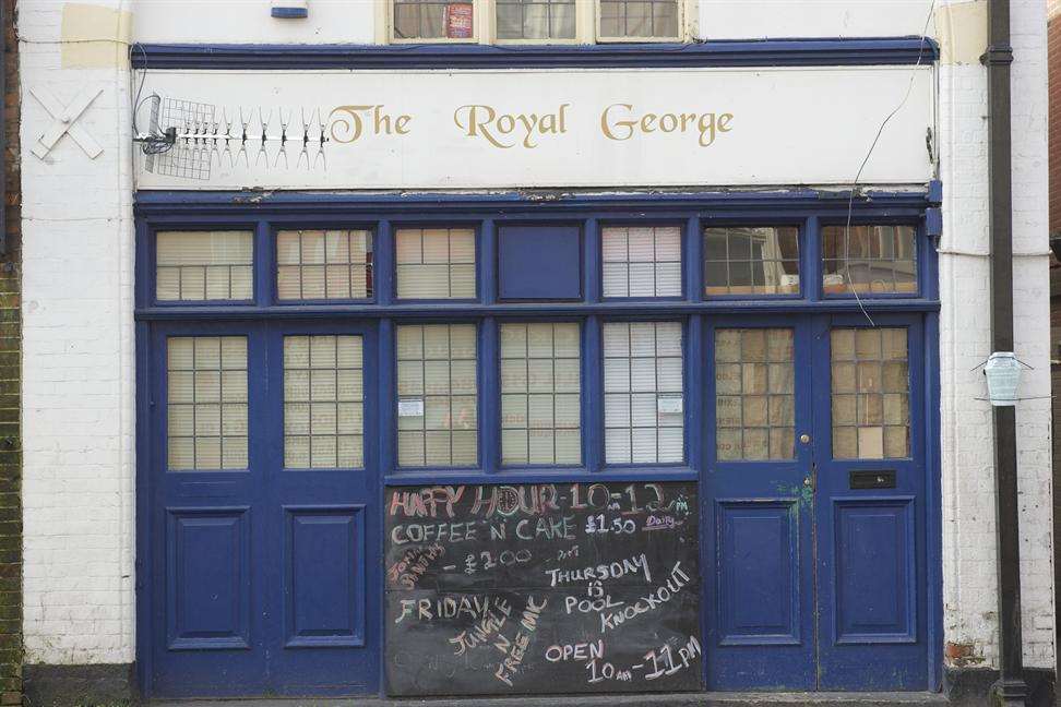 The Royal George, High Street, Chatham