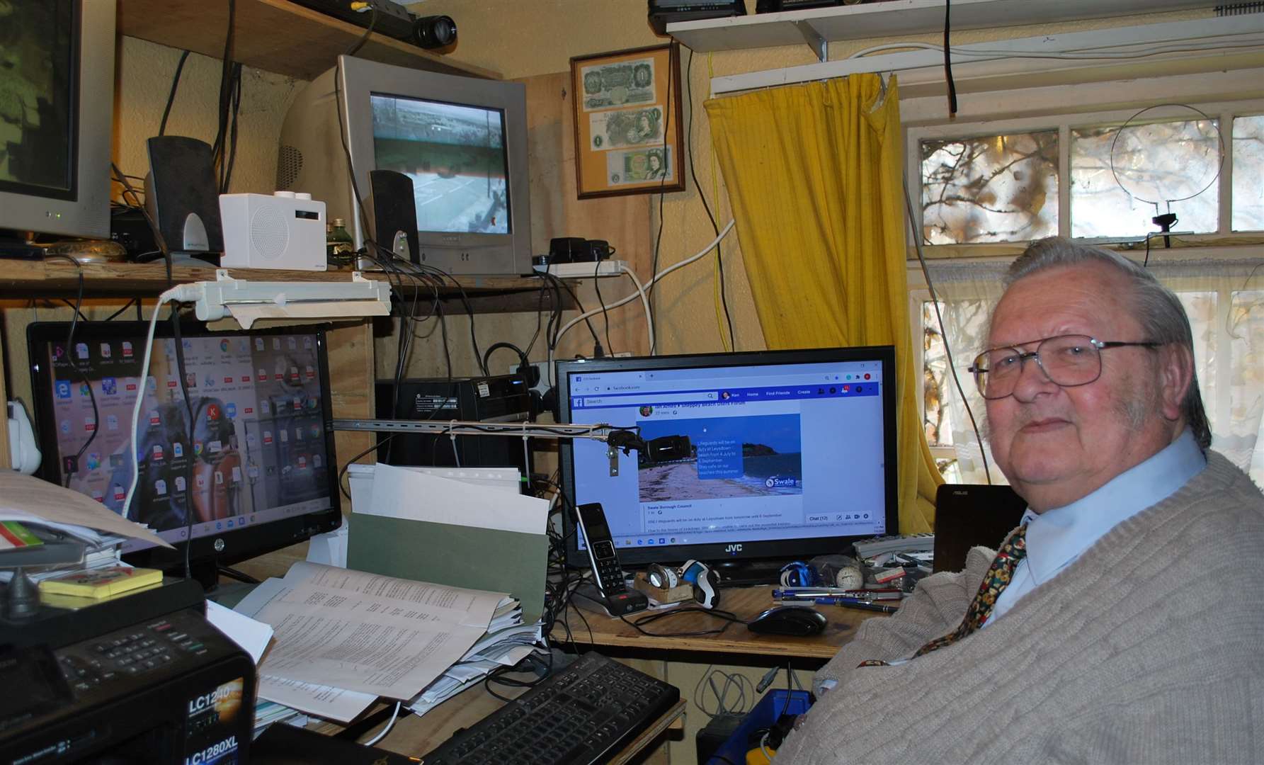 Swale mayor Cllr Ken Ingleton tackling Zoom calls on his computer at his home in Minster on the Isle of Sheppey (38019728)