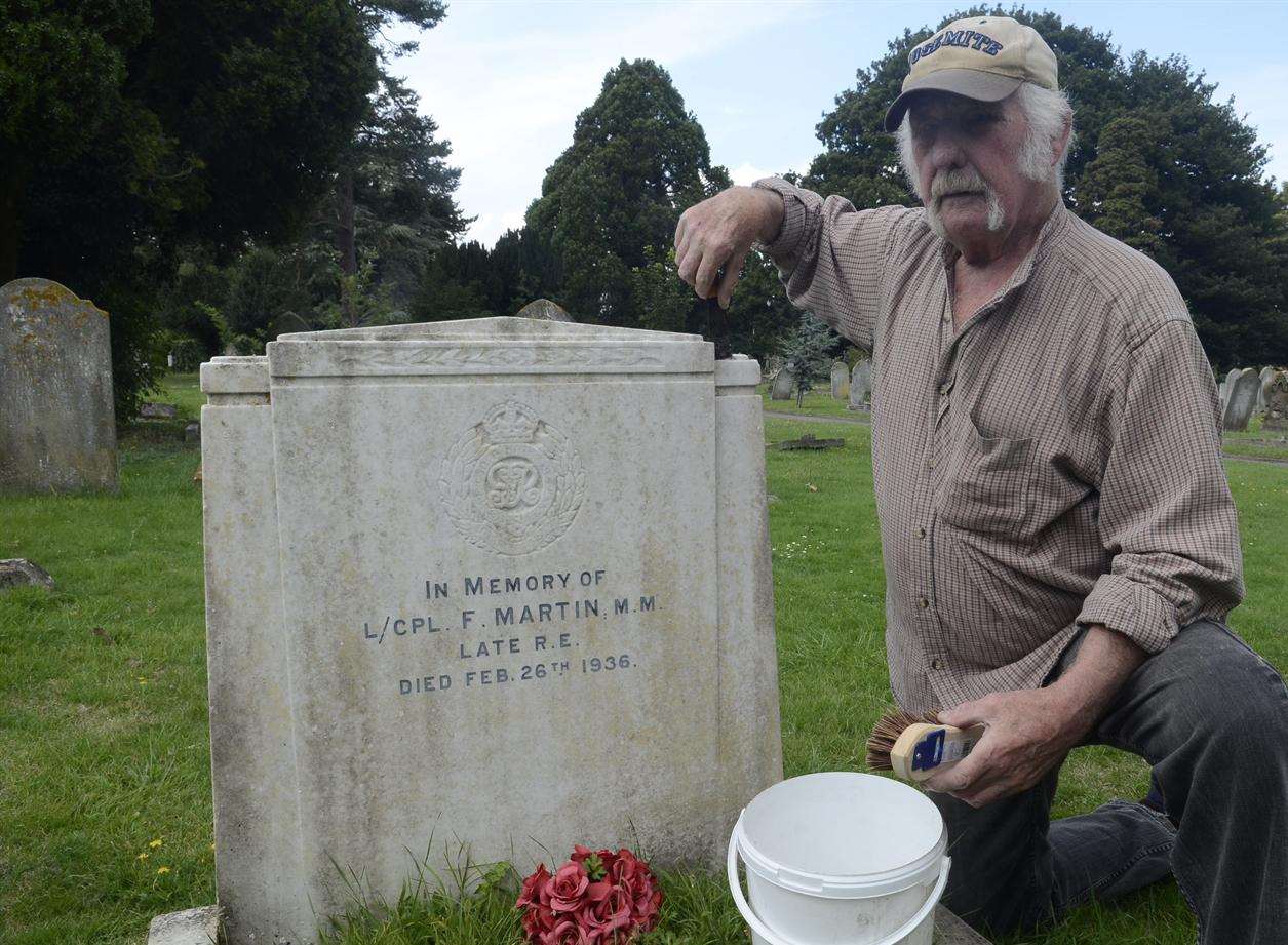 Ronald Henshall beside the grave of L/Cpl Martin in Sittingbourne Cemetery