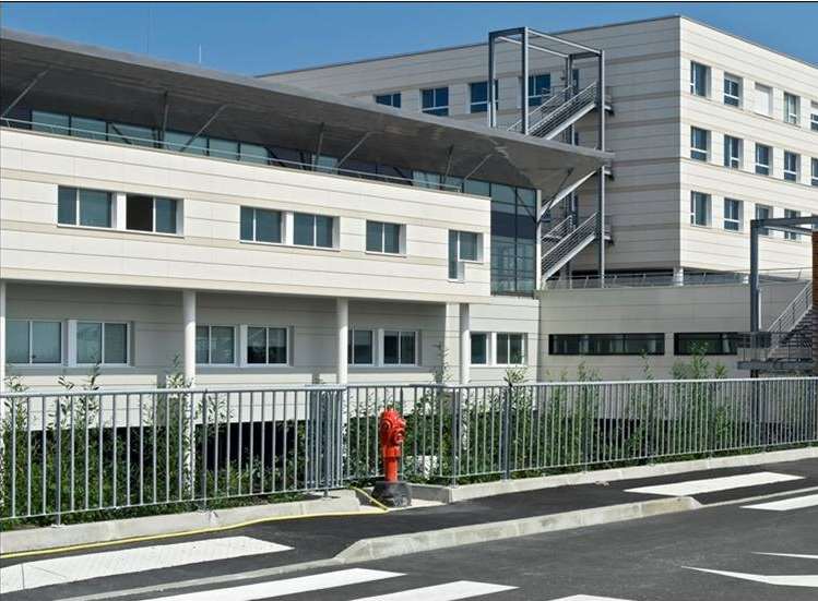 Centre Hospitalier de Calais could accept up to 100 patients a year