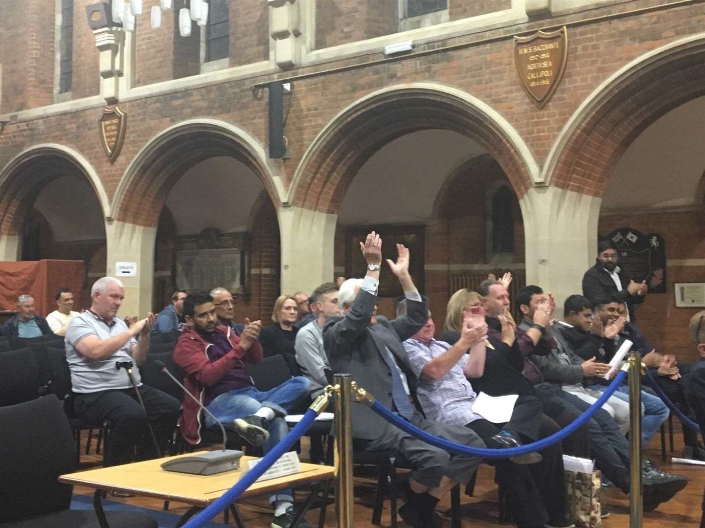 Medway taxi drivers at Medway Council, April 25 2019 (9395367)