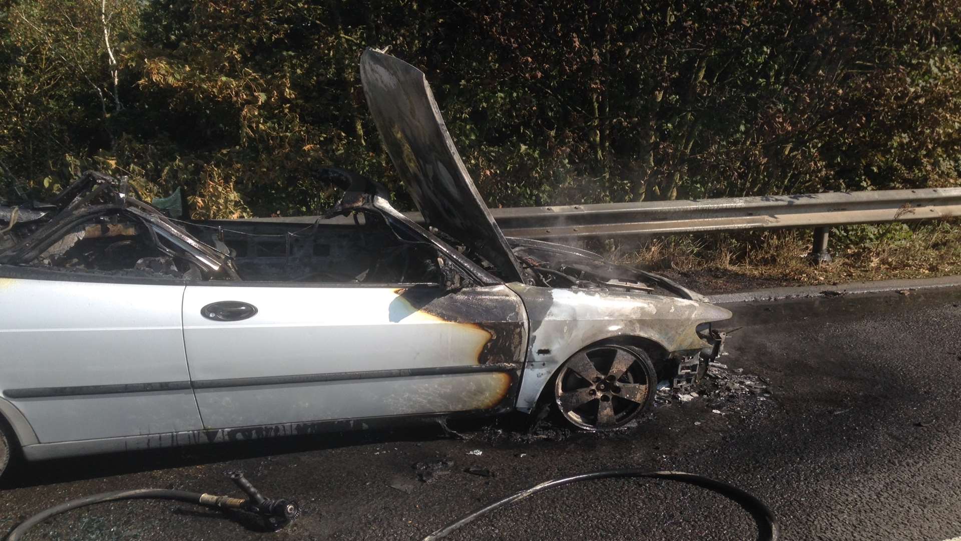 The car has been gutted. Pic: @kentpoliceroads