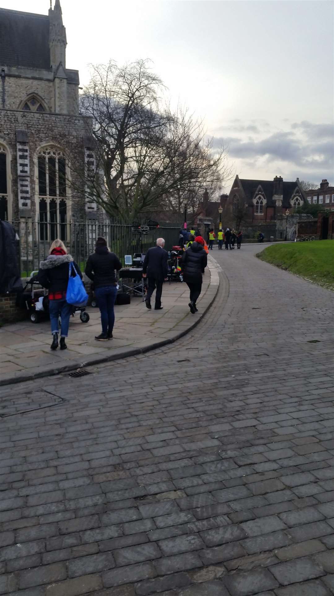 Film crews setting up on Rochester Cathedral precinct (6826573)