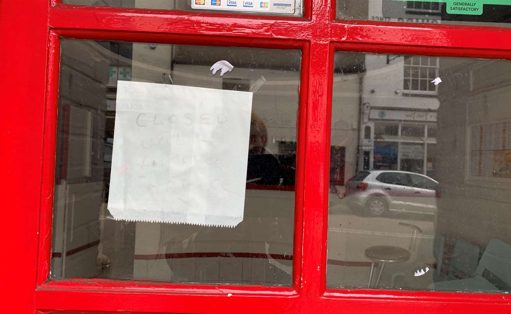 A sign on the door or Chop Chop in Canterbury says 'closed until further notice'