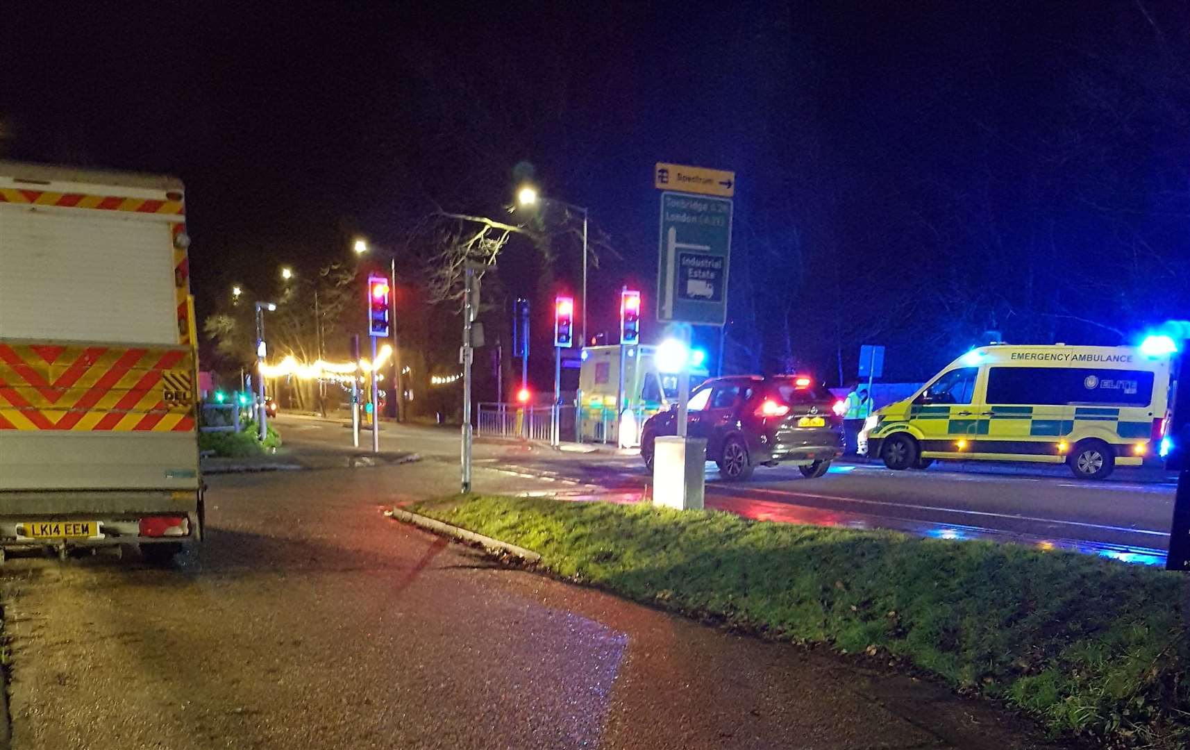 Paramedics attended London Road, in Southborough, on Tuesday 15 at around 6pm after a pedestrian was knocked down by a car (43581820)