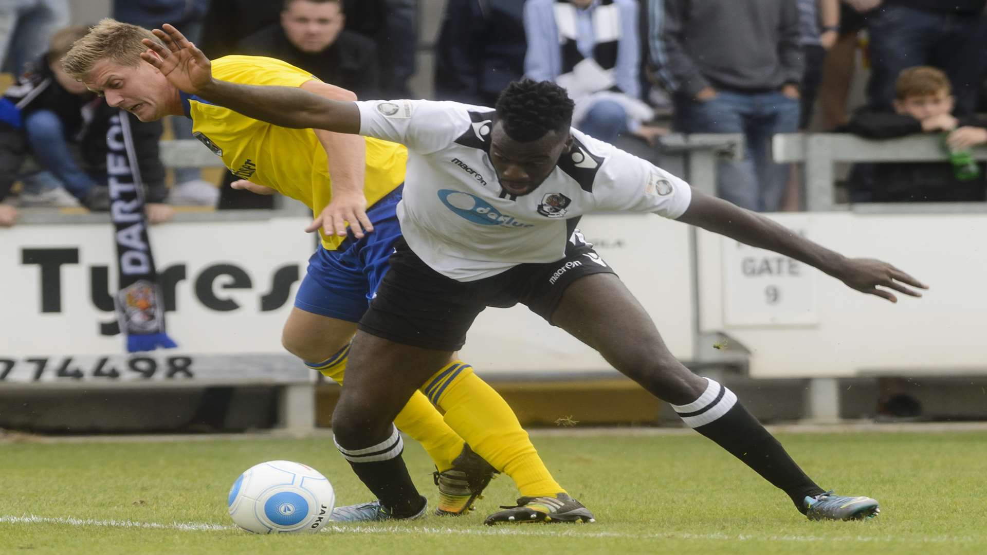 Duane Ofori-Acheampong is held up by the visiting defence. Picture; Andy Payton