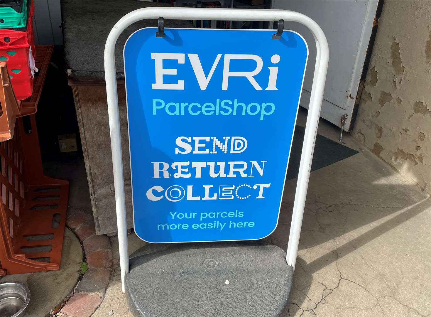 Evri says to be cautious of messages demanding a ‘redelivery fee’ . Image: Stock photo.